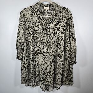 Umgee Sage Green Animal Print Top Medium Flowy Collared Half Button Blouse Shirt